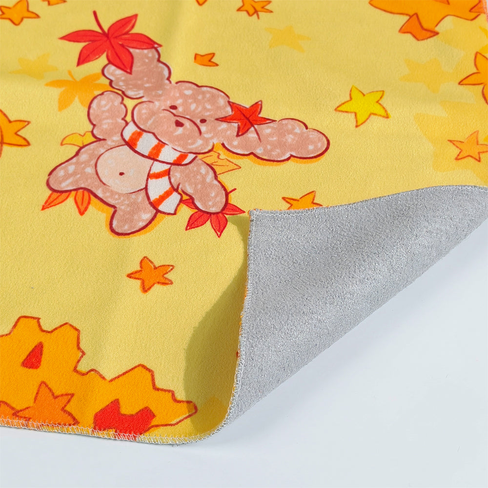 Himake Cute Mr. Fluffy Teddy Dog Autumn Leaf Magic Wrapper Cloth - 35x35cm Reversible Polyester Protective Wrapper for Electronics, Tableware & Gift Wrapping
